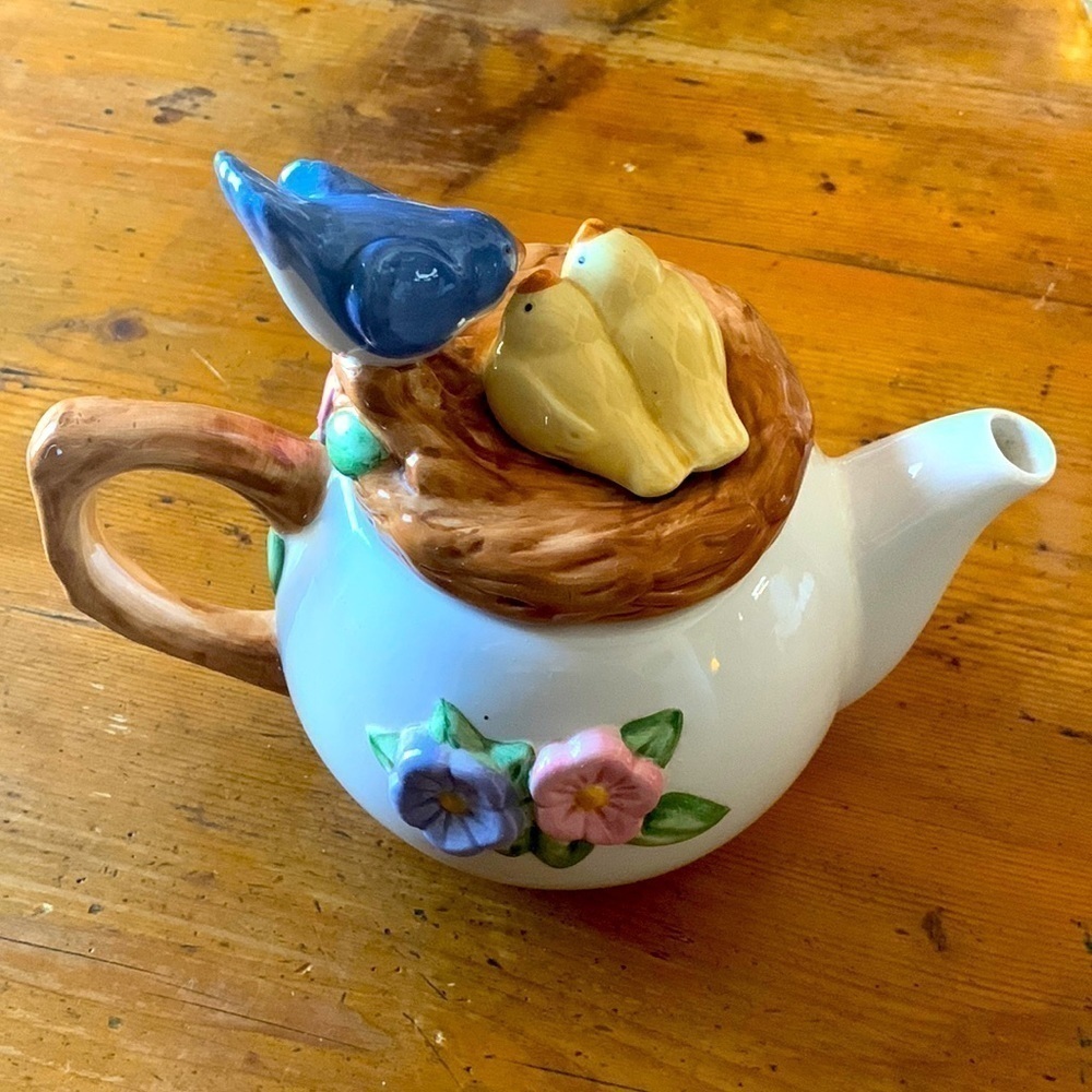 Teleflora teapot with flowers and birds​​​​​​​​